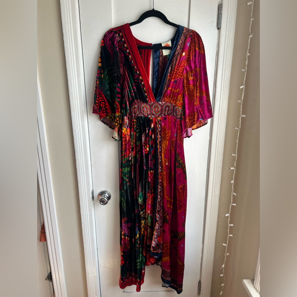 FARM RIO (NWT) Flower Scarves Maxi Dress (M)